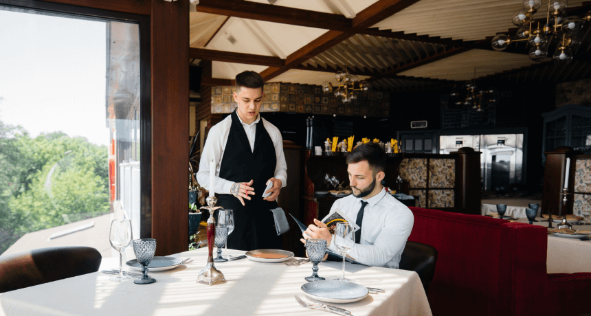 Отзывы влияют на бронирование у 50% туристов